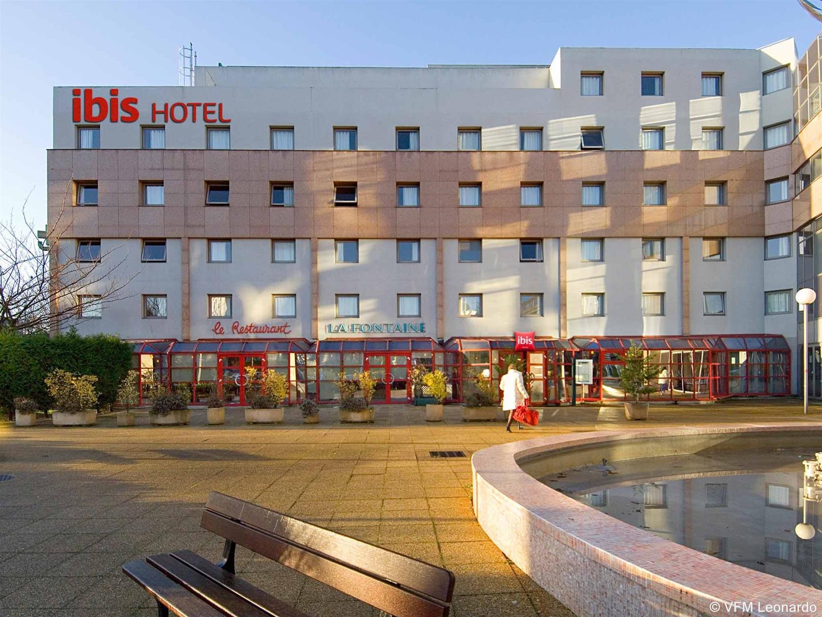 Ibis Nanterre La Defense Hotel Exterior foto
